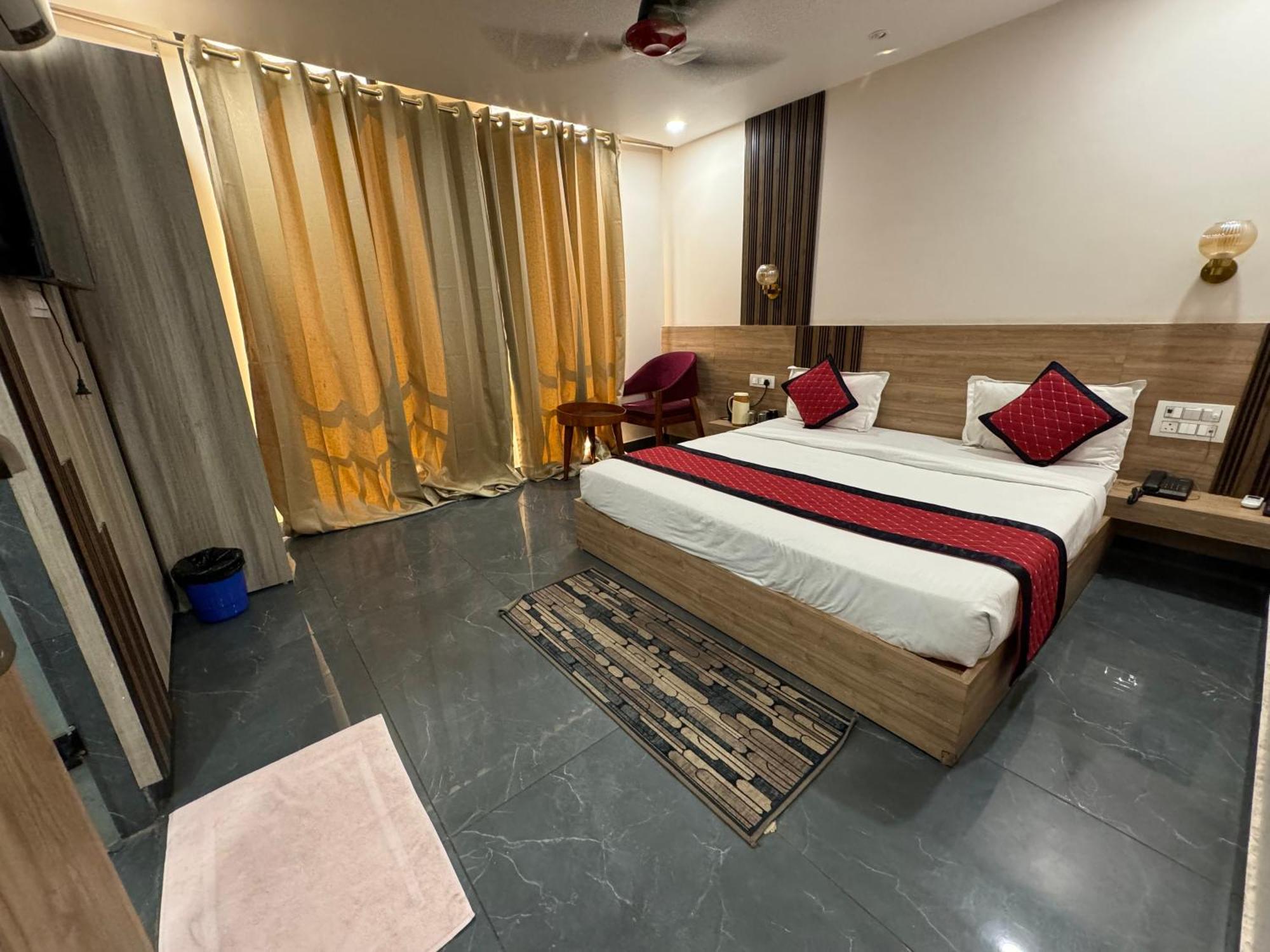 Namay Inn By T And M Hotels หริทวาร ภายนอก รูปภาพ