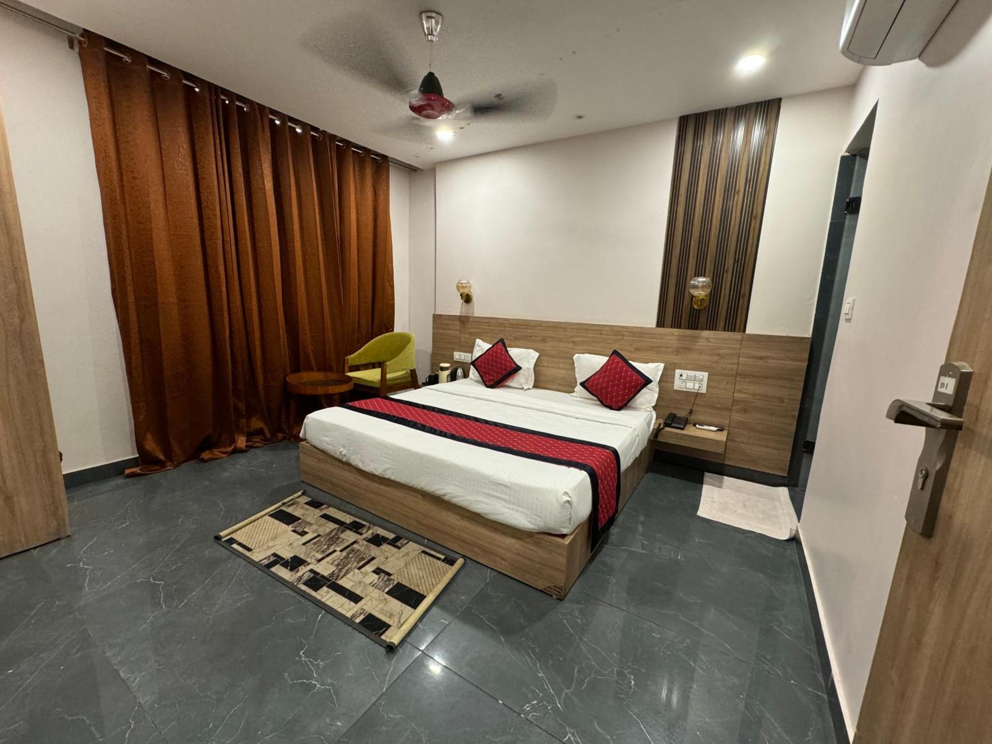 Namay Inn By T And M Hotels หริทวาร ภายนอก รูปภาพ