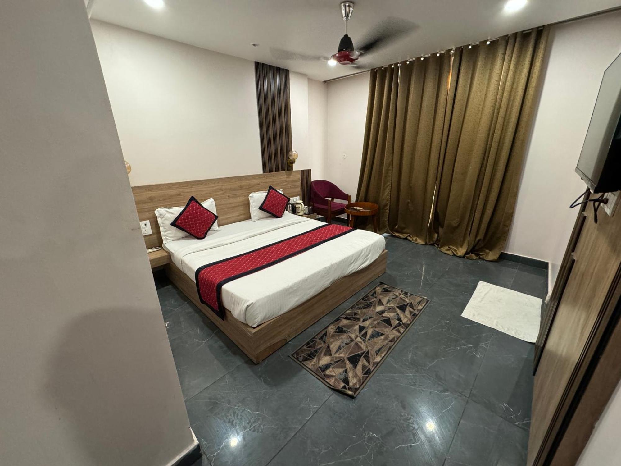 Namay Inn By T And M Hotels หริทวาร ภายนอก รูปภาพ